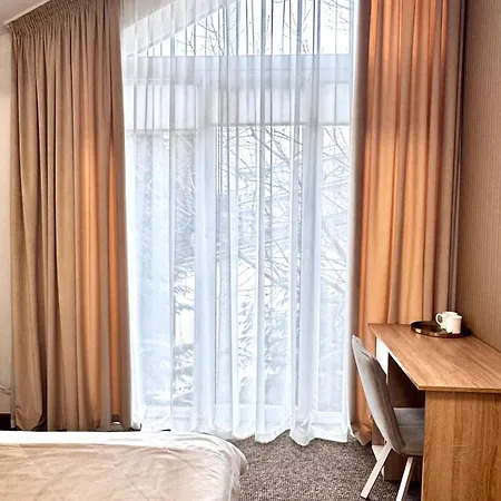 Yu-home Hotel Moukatcheve